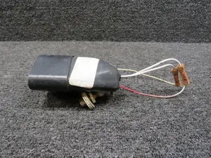 1470089-15 Cessna 172N Map Light Assemby (Minus One Bulb, Damaged Lens)